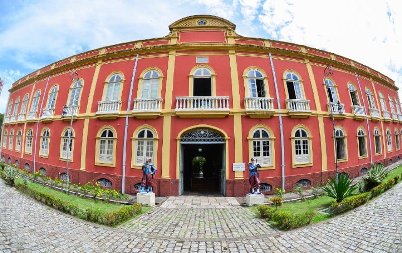 Espaços culturais abrem com agendamento virtual e horário reduzido - Palecete