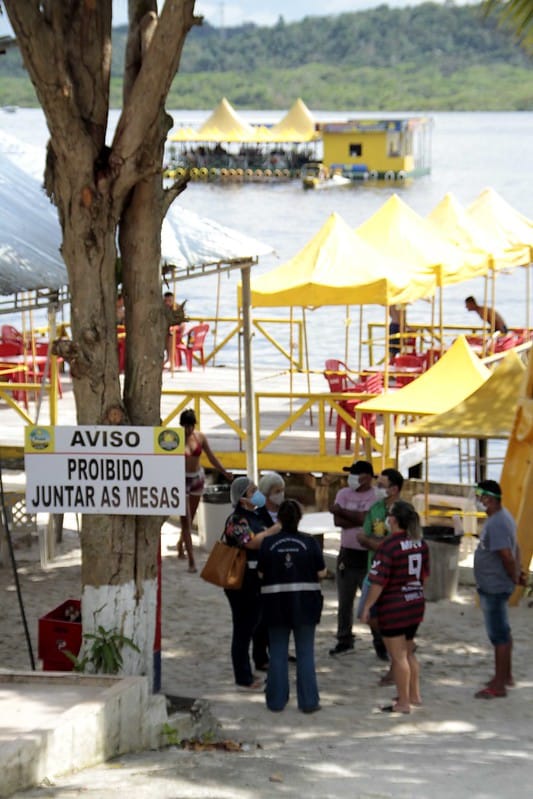 Visa Manaus fiscaliza flutuantes no fim de semana - SEMSA 02