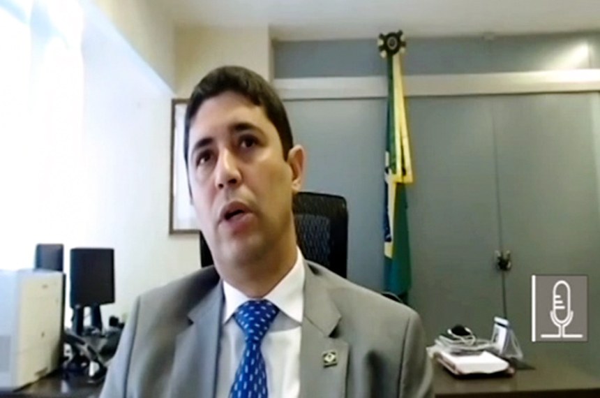 Ministro da CGU defende aumento da produção de cloroquina no Brasil