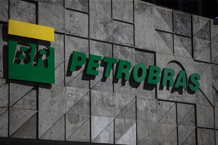 Petrobras tem prejuízo de R$ 2,7 bilhões no segundo trimestre