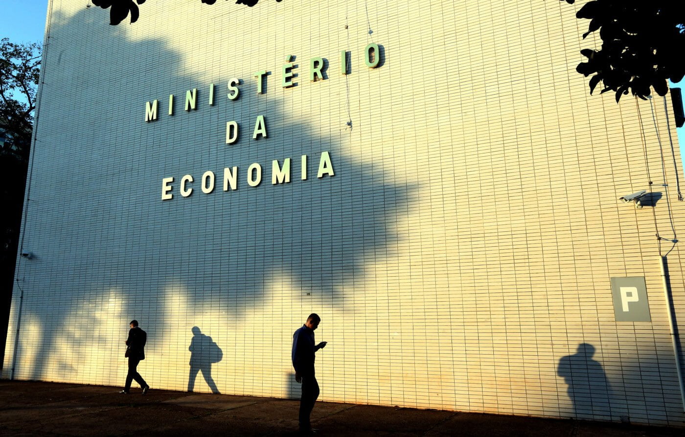 Ministério da Economia recua