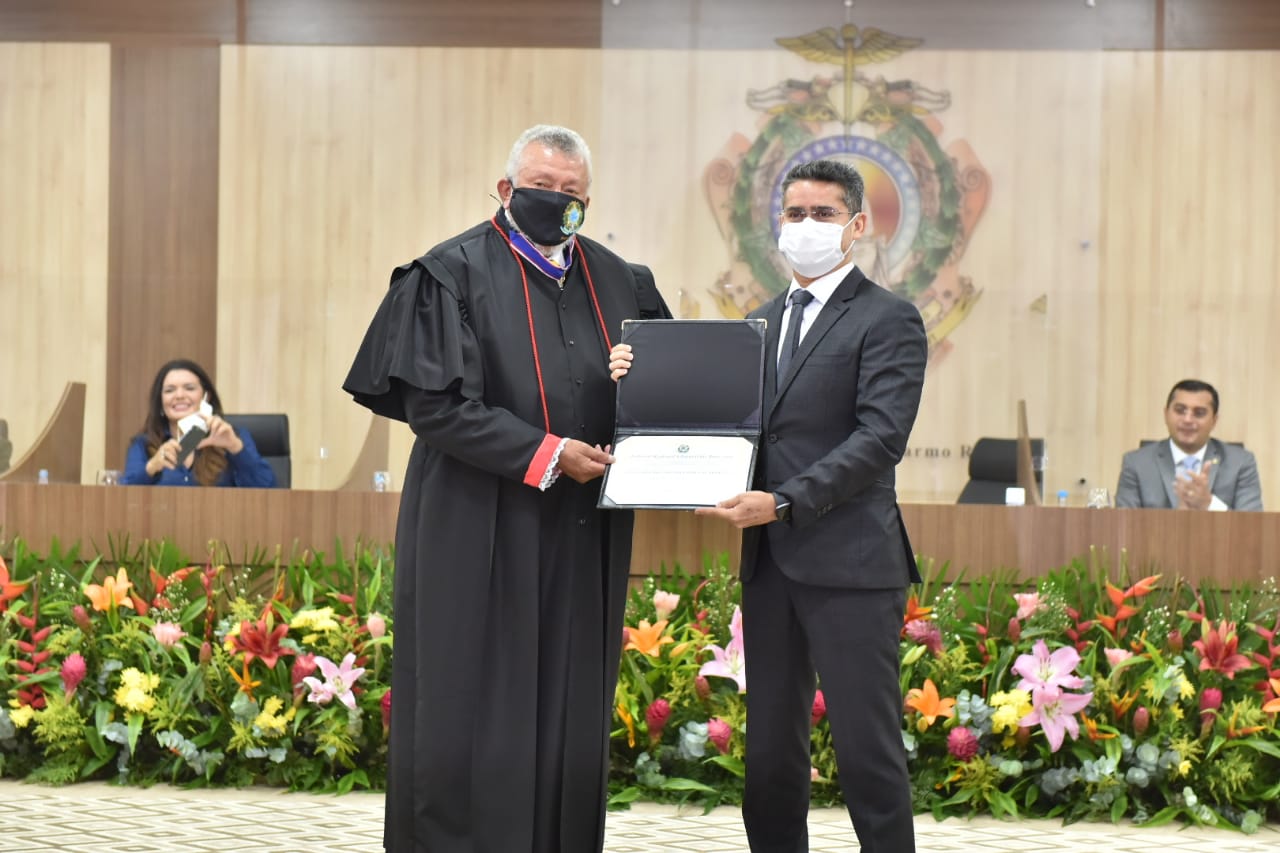 David Almeida é diplomado pelo TRE como prefeito eleito de Manaus