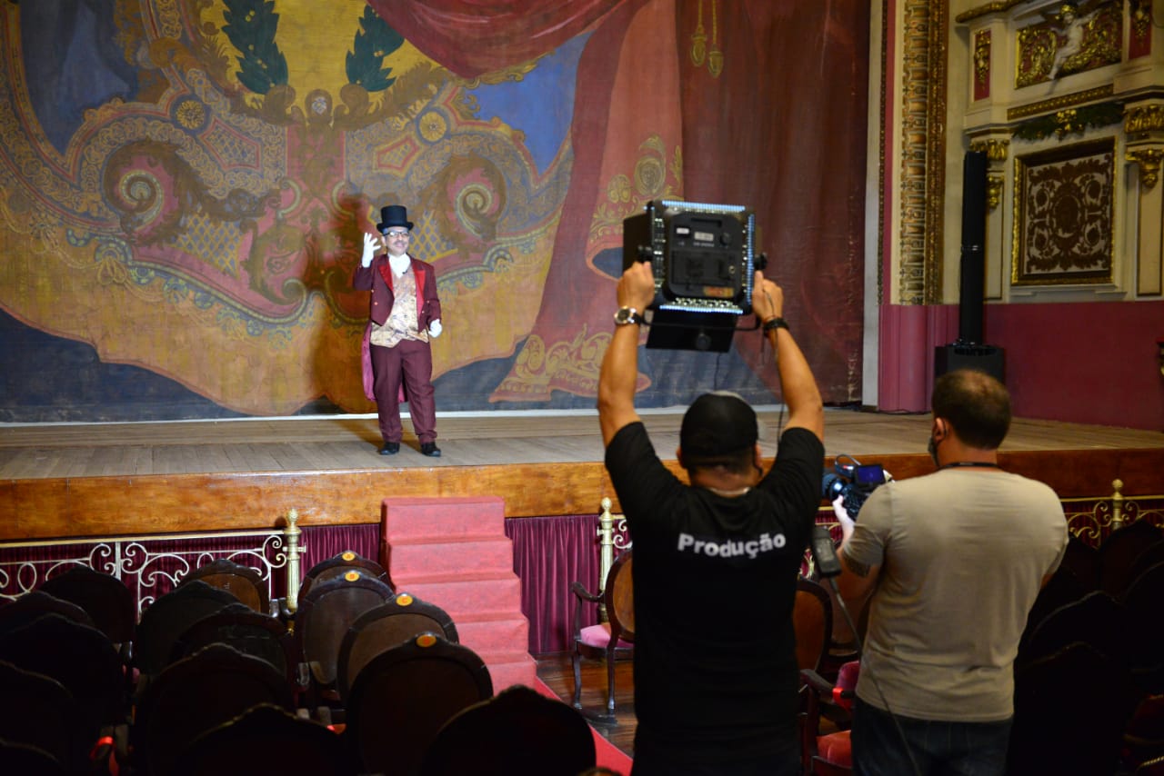Teatro Amazonas comemora 124 anos com lançamento de vídeo especial