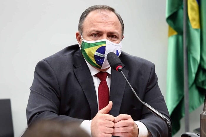 Vacinação contra covid-19 começa hoje nos estados, diz Pazuello