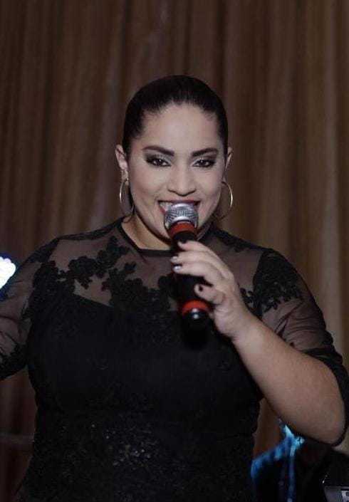 Atenção mulheres que preferem a atenção de outras mulheres, dia 26 sexta-feira, a partir das 20h, acontecerá o lançamento do bloco de Carnaval Sapatônica. 