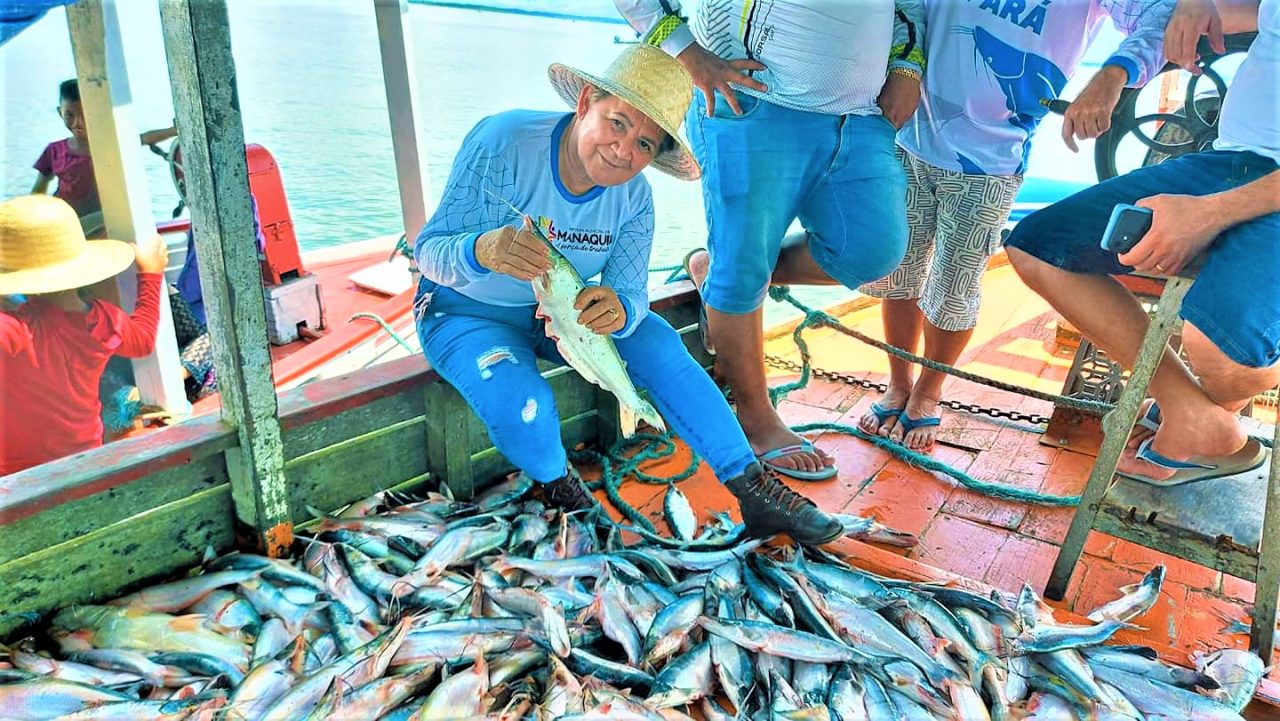 Festa na pesca do mapará no interior - 2303 B1a