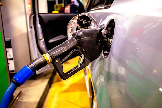 Preço da gasolina sobe pela 2ª semana seguida e atinge novo recorde no país - gasolina