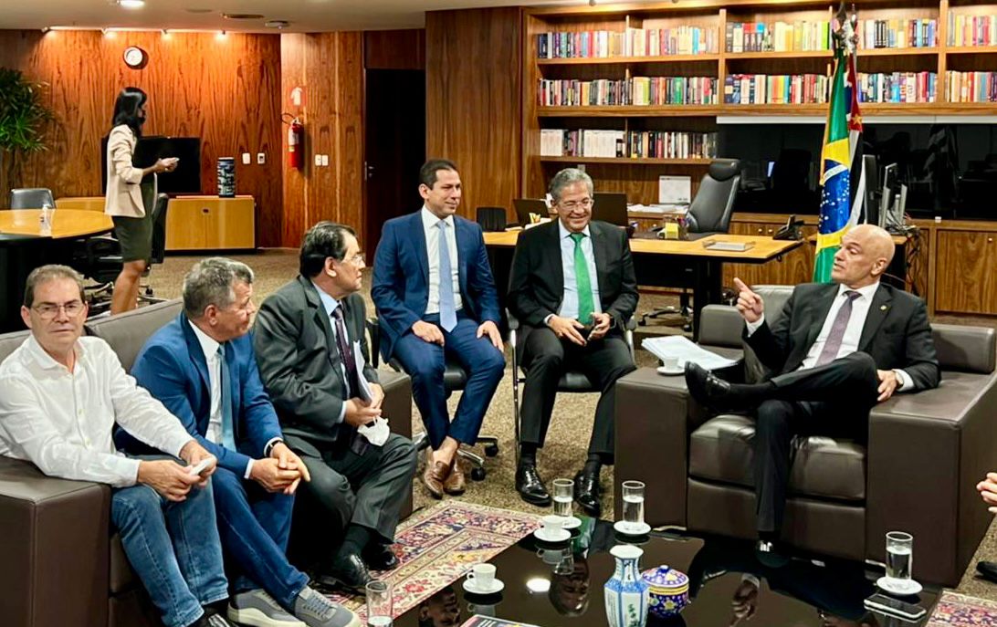 Amazonas põe mais pressão no contra-ataque em Brasília - 0405 A5 Amazonas põe mais pressão no contra-ataque em Brasília - 0405 A5