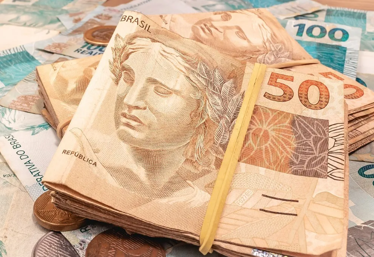 Em 5 anos, real perdeu 30% de seu poder de compra - Captura de Tela 55
