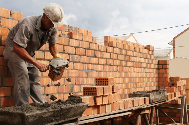 <strong>Obras um pouco mais caras</strong> - 1207 A6 <strong>Obras um pouco mais caras</strong> - 1207 A6