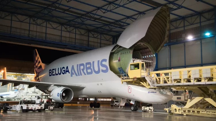Conheça o Beluga, avião baleia que chegou em SP nesta segunda - beluga1