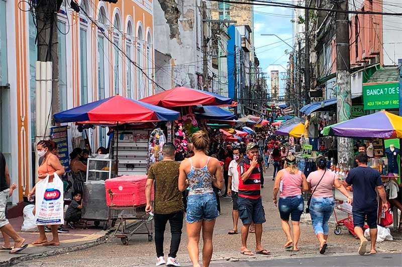 Comércio do Amazonas perde empresas e receita em 10 anos - 2308 A5