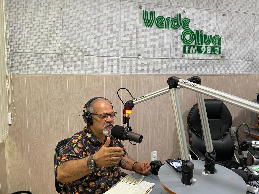 Humberto Amorim mergulha nas origens dos estilos musicais na Rádio Verde Oliva - 1209 B2a