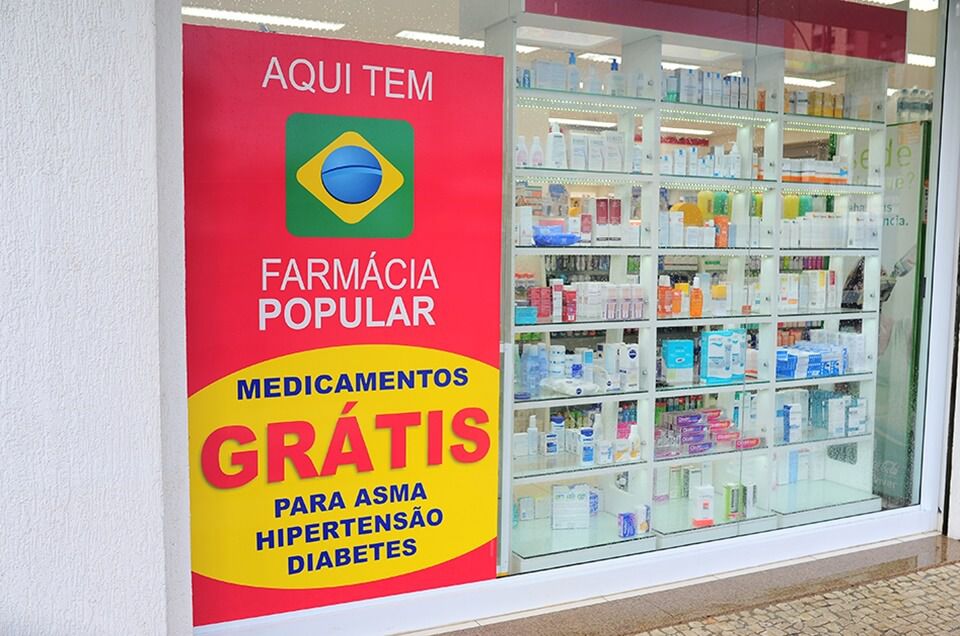 Governo ‘tesoura’ Farmácia Popular para garantir orçamento secreto em 2023 - o programa farmacia popular e o farmaceutico Governo ‘tesoura’ Farmácia Popular para garantir orçamento secreto em 2023 - o programa farmacia popular e o farmaceutico