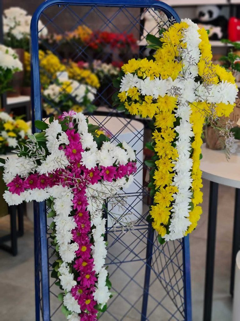 Dia de Finados fomenta comércio de flores em Manaus - Comercio de floress