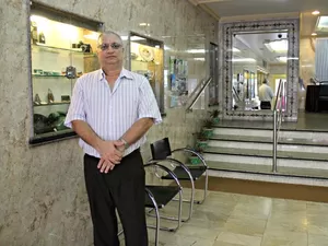 Serviços se tornam propulsão do desenvolvimento do País - 0201 B8b