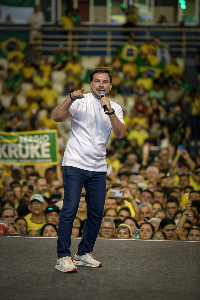 Bolsonaro declara que Alberto Neto pode fazer o melhor pelo futuro de Manaus - alberto 1 Bolsonaro declara que Alberto Neto pode fazer o melhor pelo futuro de Manaus - alberto 1