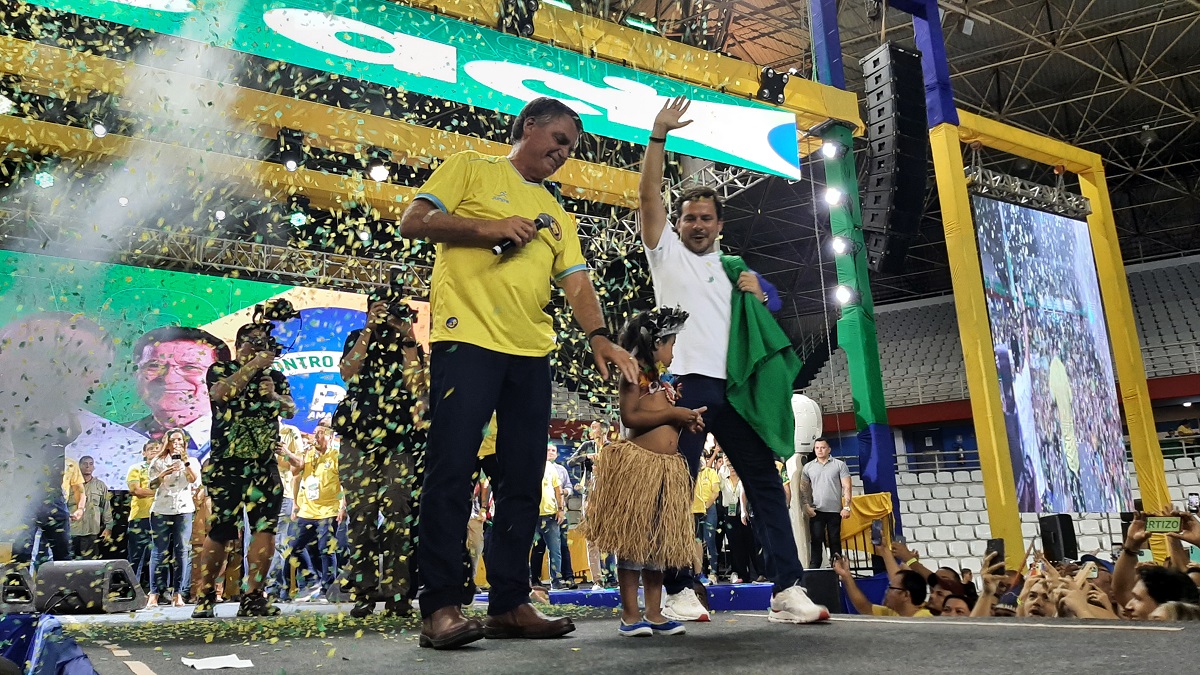 Bolsonaro tem dias de alegria e dor em Manaus - bolsonaro manaus 1