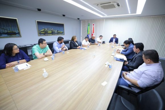 Governador Wilson Lima anuncia reajuste na data-base de servidores da Educação - Data base Diego Peres 2 1024x682 1 Governador Wilson Lima anuncia reajuste na data-base de servidores da Educação - Data base Diego Peres 2 1024x682 1