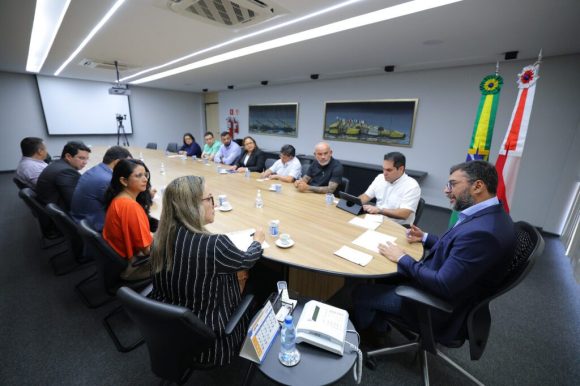 Governador Wilson Lima anuncia reajuste na data-base de servidores da Educação - Data base Diego Peres 3 1024x682 1 Governador Wilson Lima anuncia reajuste na data-base de servidores da Educação - Data base Diego Peres 3 1024x682 1