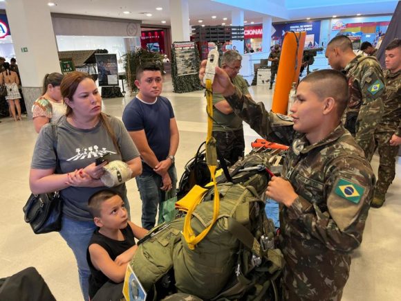 Comando Militar da Amazônia promove ação em comemoração ao Dia do Soldado - Acao de cidadania 1 1024x768 1 Comando Militar da Amazônia promove ação em comemoração ao Dia do Soldado - Acao de cidadania 1 1024x768 1