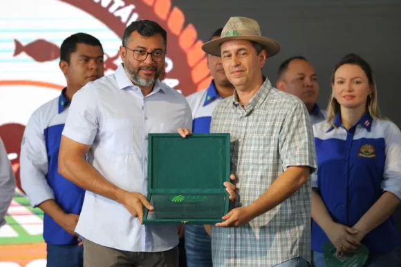 Governador Wilson Lima abre 46ª Expoagro destacando ações para fortalecer setor afetado pela estiagem - Governador Wilson Lima abre 46a Expoagro destacando acoes para fortalecer setor afetado pela estiagem Foto Diego Peres 2 1024x683 1