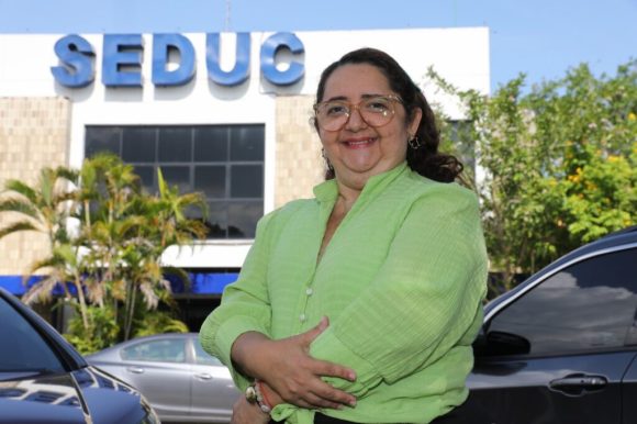 No dia do Servidor Público, Secretaria de Educação destaca histórias que transformam vidas - Educacao Dia do Servidor Katia Foto Euzivaldo Queiroz 1024x682 1