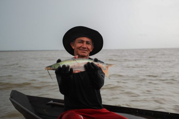 Idam orienta pescadores sobre início do período de defeso de dez peixes - WhatsApp Image 2024 10 07 at 14.57.44 1024x682 1