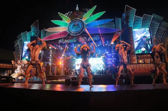 Público celebra 355 anos da cidade em primeira noite do ‘Boi Manaus 2024’ - WhatsApp Image 2024 10 25 at 10.49.14 1024x682 1