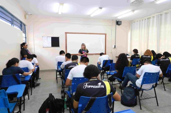 Mais de 45 mil alunos da rede estadual do Amazonas realizam o Enem no domingo - roseane 1024x682 1