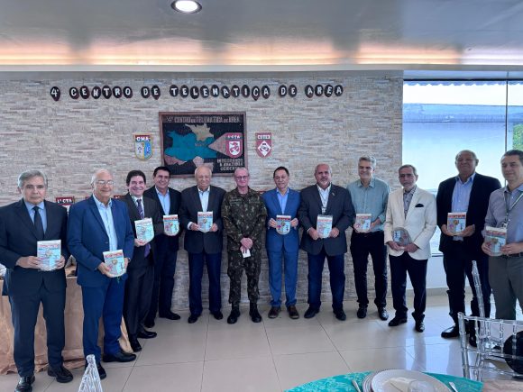 Os 'Homens de Bem' simboliza a união entre a sociedade civil e as Forças Armadas. A solenidade reuniu lideranças que se uniram ao compromisso de construir um futuro mais forte para a região.